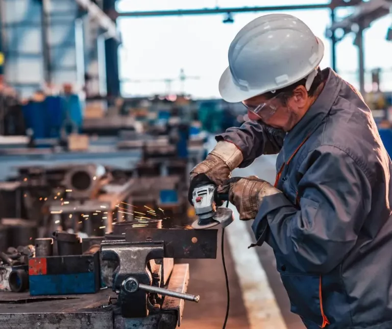 وظائف البناء في المغرب 2025: فرص متزايدة للعمال والحرفيين المهرة